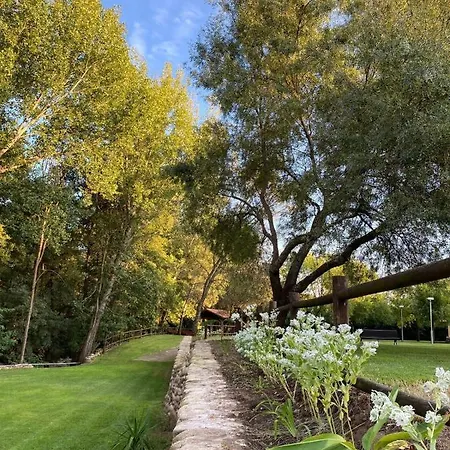 Esencia De Gredos 乡村民宿 Ramacastanas