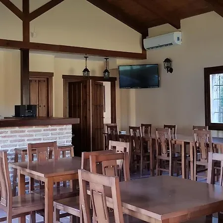 Esencia De Gredos 乡村民宿 *